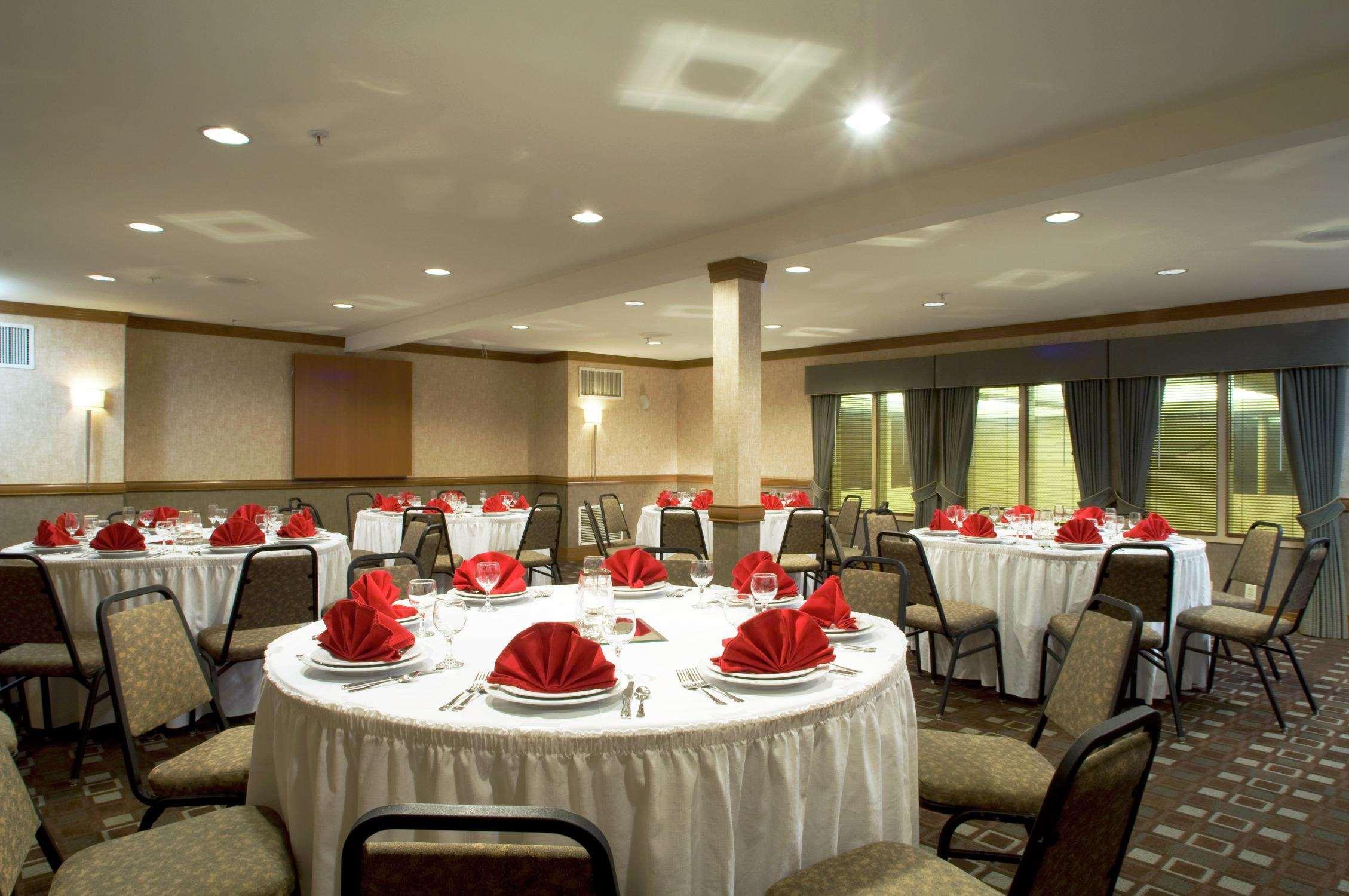 Hampton Inn & Suites Seattle North/Lynnwood Restaurant photo